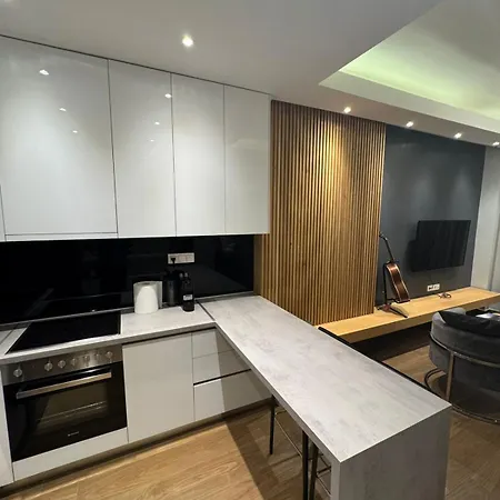 White Tower Luxury *