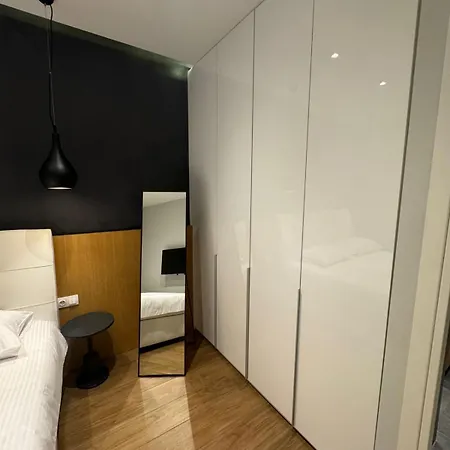 White Tower Luxury *